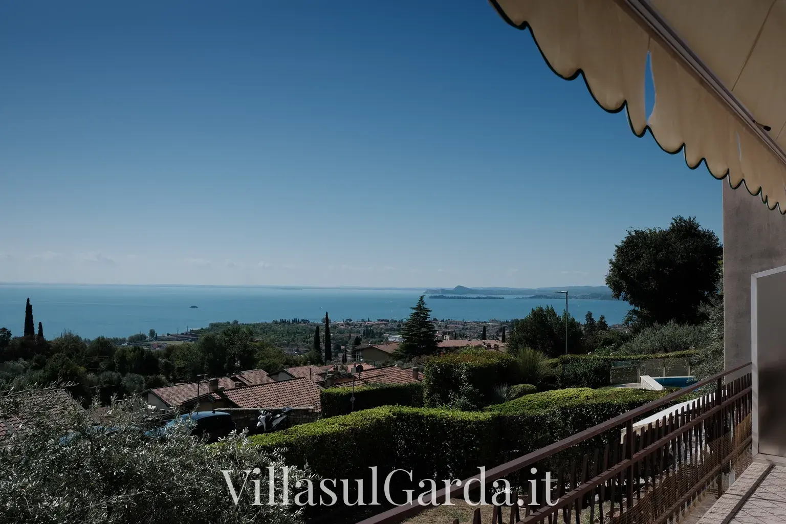 villasulgarda_bilocale_p1_12.webp