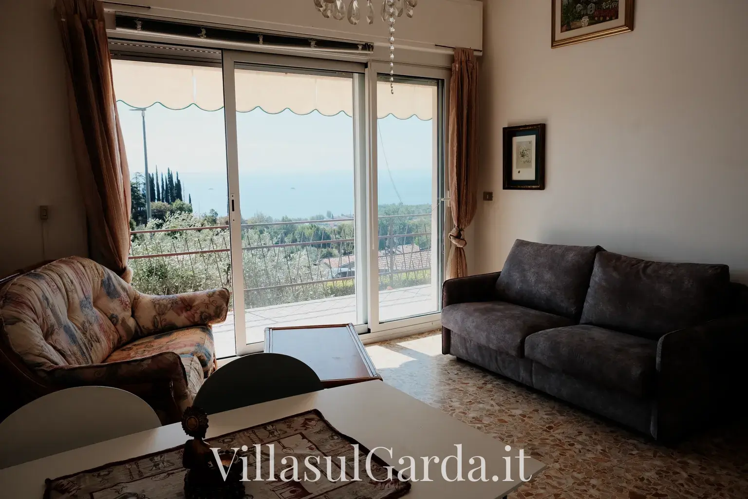 villasulgarda_bilocale_p1_6.webp