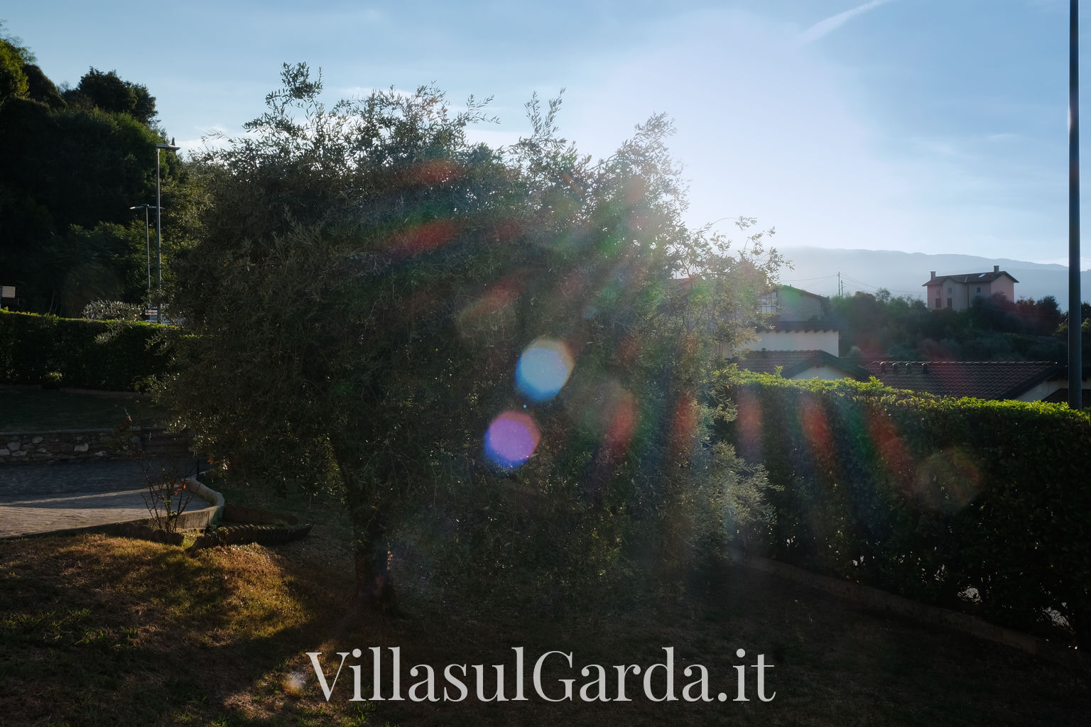 villasulgarda_garden_1.jpg