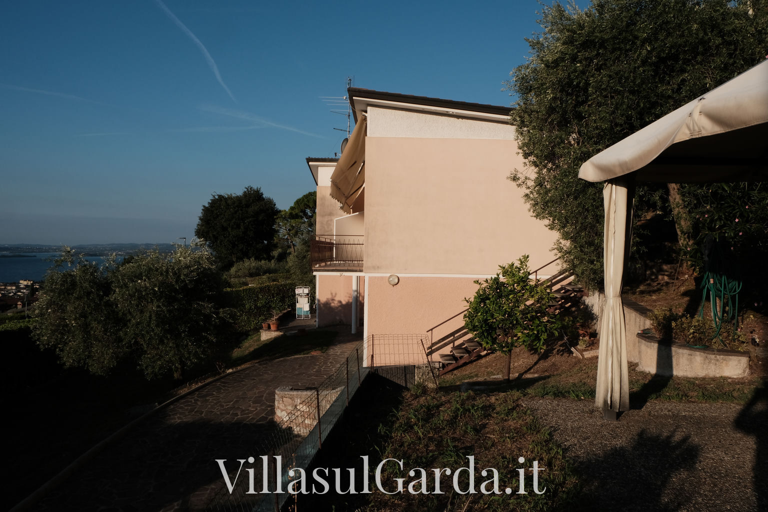 villasulgarda_garden_4.jpg